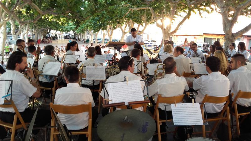 La Banda de música de Pego diu adéu a José Miguel Fayos amb el Concert de Festes