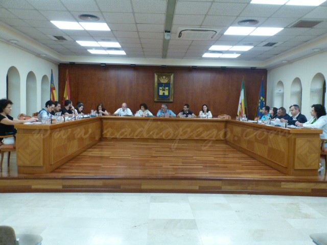 L’Ajuntament de Pego estudiarà cada any modificar el tipus impositiu de l’IBI per a compensar la pujada de la seua base imposable