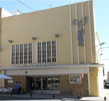 Una reunió organitzada per Atzaïla obri el camí cap a l’alternativa immediata al teatre municipal