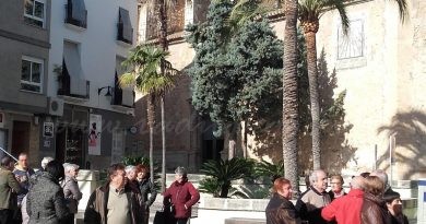Jubilats i jubilades es concentren a Pego per exigir una major pujada de les pensions