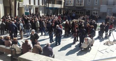 Centenars de pensionistes de Pego es concentren ‘Per unes pensions dignes i garantides per a tots i totes’