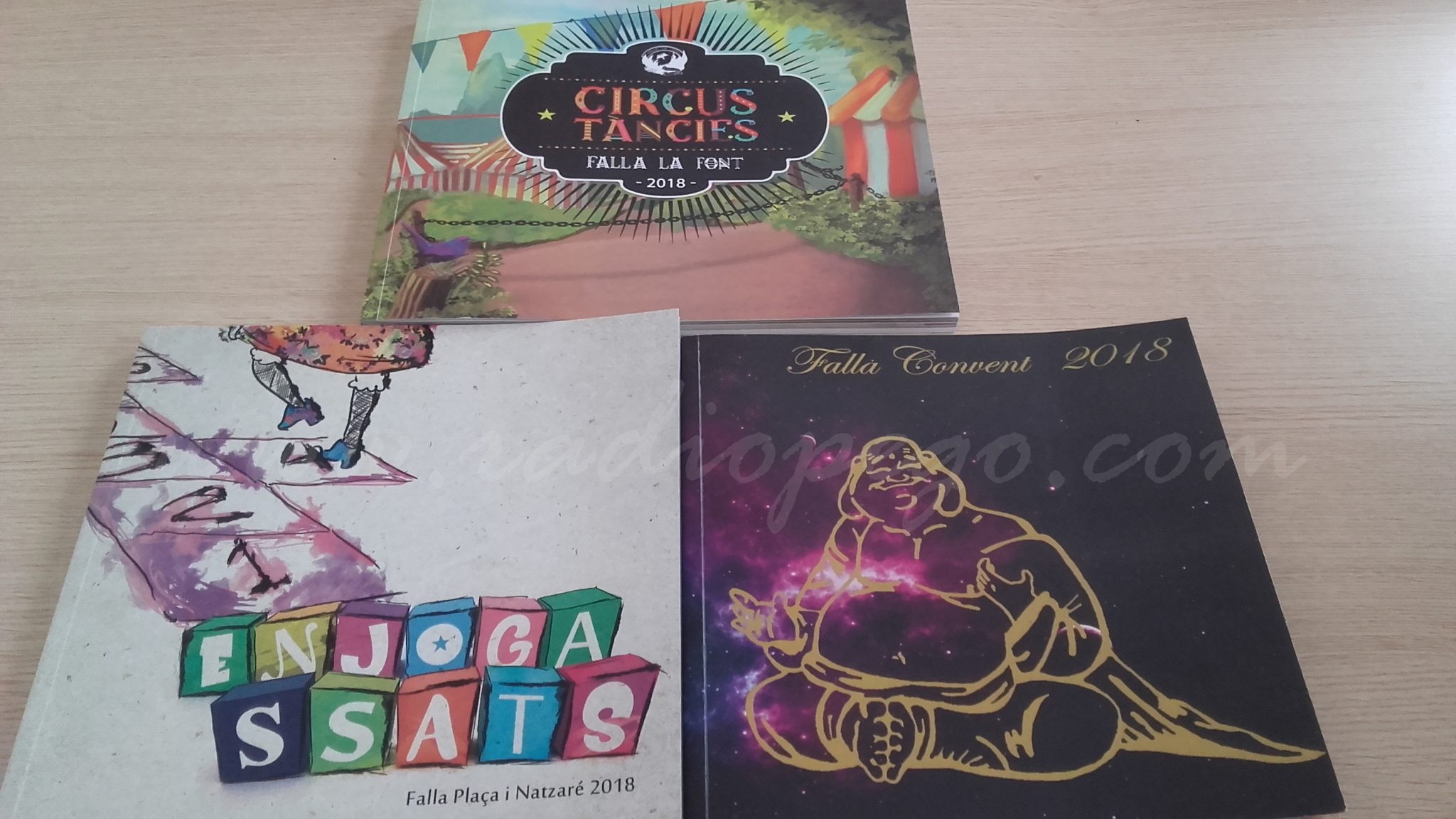 Les falleres majors i majors infantils de Pego, preocupades pel vent