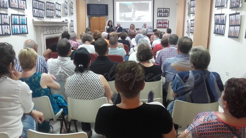 ‘Històries i costums del meu poble’ és testimoni del Pego que va viure i conèixer Fernando Sanchis Alentado i que va voler deixar a les futures generacions