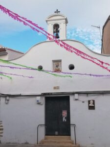 L’ermita de Sant Miquel ja lluïx festiva