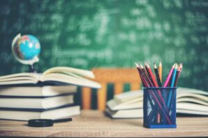 10 alumnes de Pego reben el premi extraordinari al rendiment acadèmic d’Educació primària i secundària