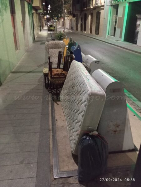 La Policia Local de Pego ha imposat 22 multes per ús indegut de contenidors en menys de dos mesos