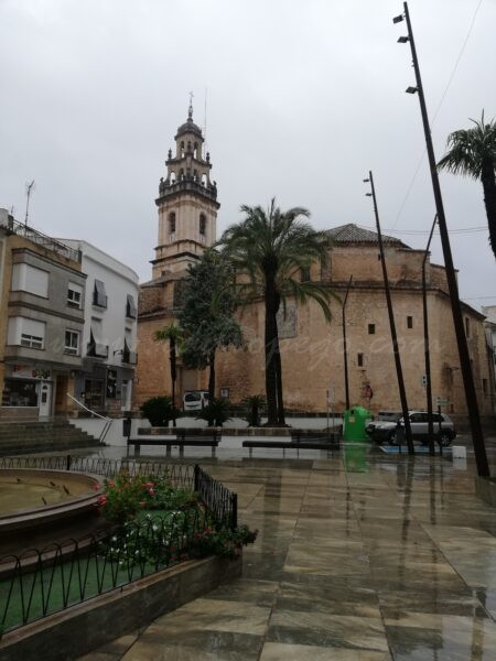 L’Ajuntament de Pego i la parròquia de l’Assumpció signen un conveni per a augmentar i millorar la promoció del seu patrimoni religiós