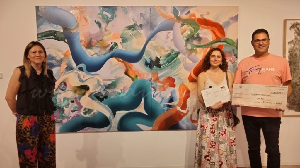 Julia Matías Carraleto, guanyadora del XLIX Certamen de Pintura ‘Vila de Pego’