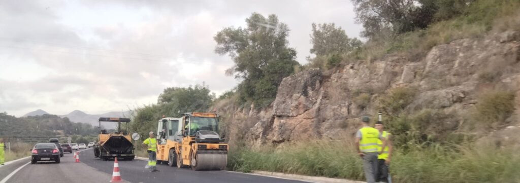 Els treballs de reasfaltat de la CV-715 s’entendran fins la setmana que ve