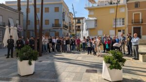 Pego guarda un minut de silenci per les víctimes de la dana i les seues famílies en el primer aniversari