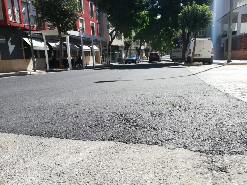 Demarcació de carreteres continua amb la reparació de ferm a Pego