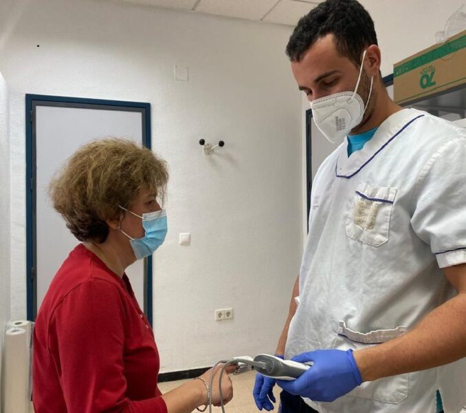 Sanitat recomana l’ús de mascaretes en instal·lacions sanitàries