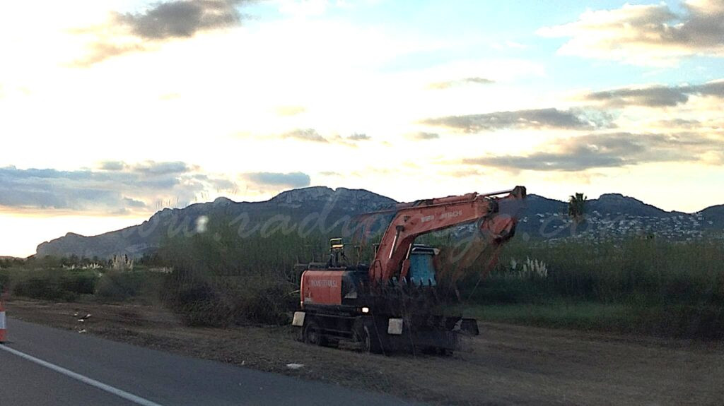 La fase de condicionament de l’encreuament de l’Hostal de Sant Jaume es fa visible