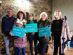 Les flors encisen el jurat del VI Concurs d’Aparadors de Nadal de Pego