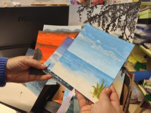 Diversitat expressiva i de colors en l’exposició col·lectiva de l’alumnat de 4t d’ESO del col·legi Sant Antoni