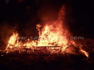 Pego s’il·lumina amb Pinyata Pego s’il·lumina amb Pinyata