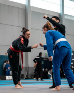 L’esportista pegolina Neus Estela Tomàs es prepara per a poder competir al mundial de Jiu Jitsu d’Abu Dhabi L’esportista pegolina Neus Estela Tomàs es prepara per a poder competir al mundial de Jiu Jitsu d’Abu Dhabi