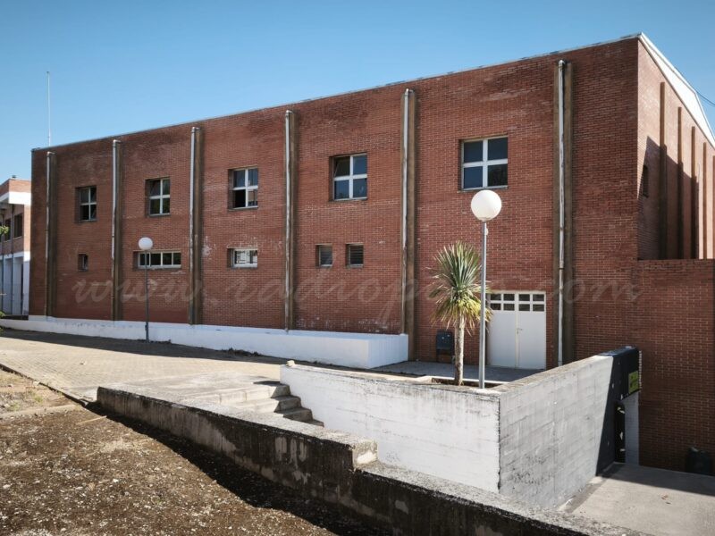 Al setembre podria estar enllestit el teatre provisional ubicat al gimnàs de l’Espai Veïnal