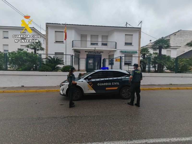 Detenen a Pego una parella per furtar joies a persones majors mitjançant l’engany