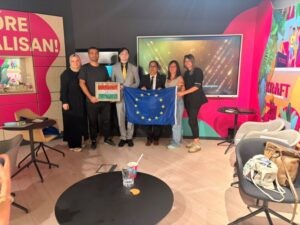«El pòdcast com a mitjà per a connectar-se i aprendre per a la gent jove hongaresa»: Laura Castellà, regidora de Projectes Europeus