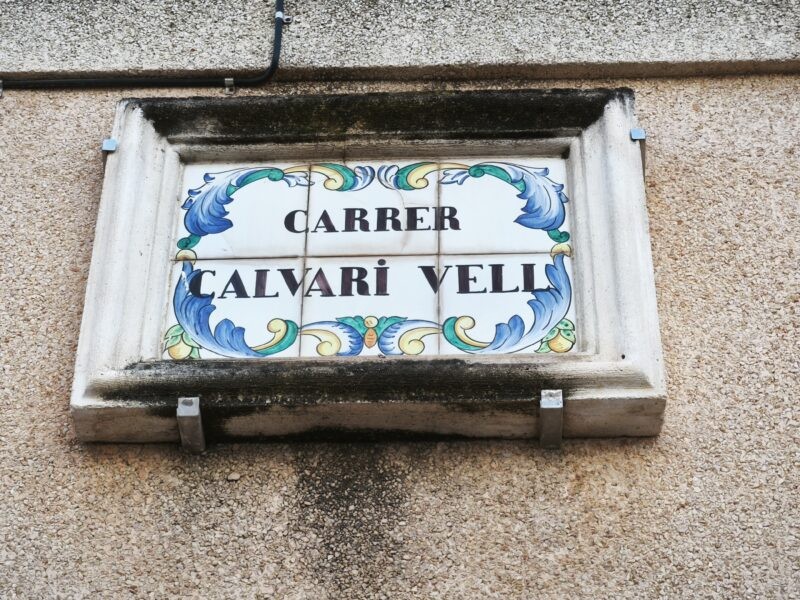 S’inicia l’obra integral del carrer Calvari Vell