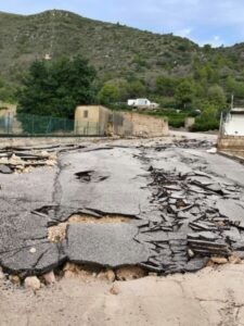 Pego prioritza l’accessibilitat dels camins principals i la neteja dels ponts una setmana i mitja del pas de la dana